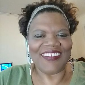Meet your Posher, Ida